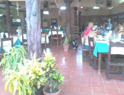 Hostal Restaurante La Rosa gallery image 3